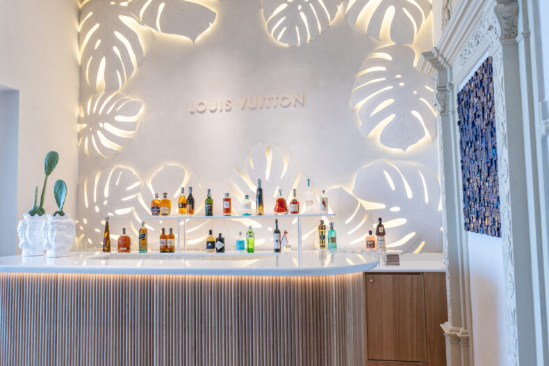 A Taormina apre il nuovo bar Louis Vuitton
